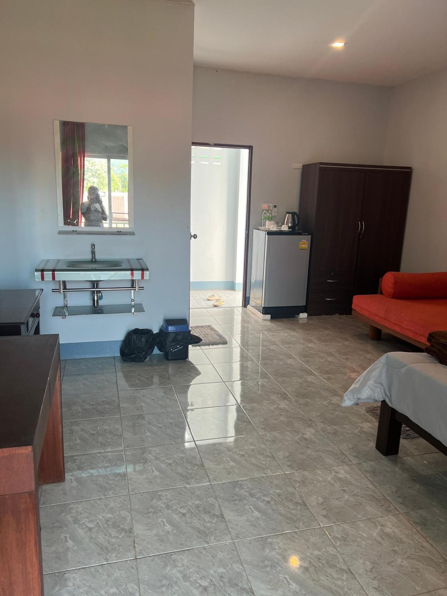 Nare Guest House Ko Lanta Esterno foto